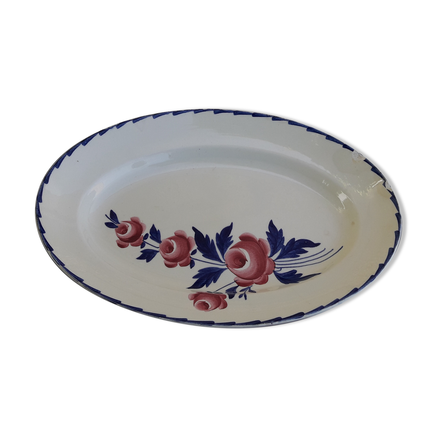 Oval flat in earthenware of Saint Amand numbered 3082 L 32 cm
