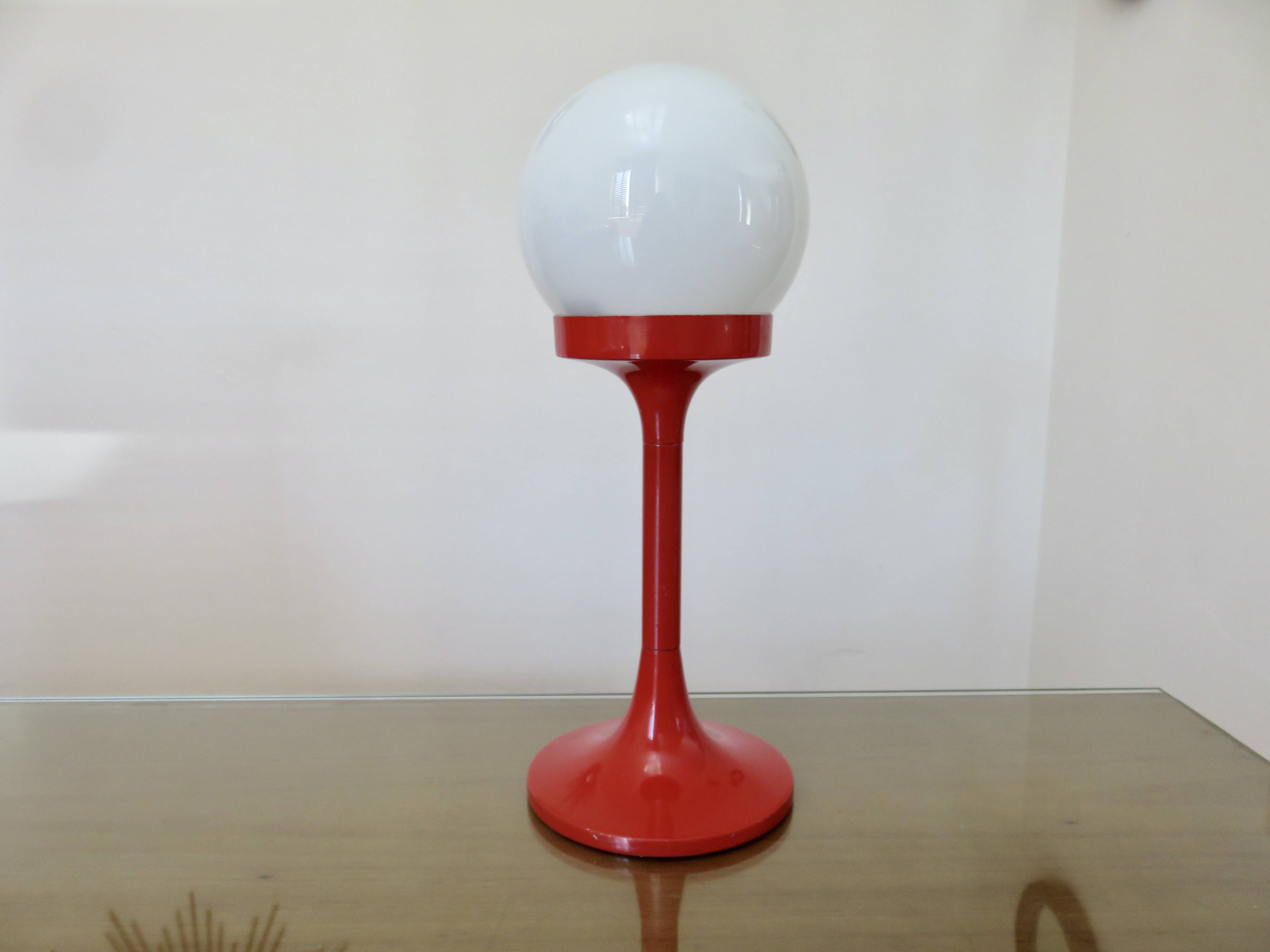 Tulip foot lamp, 1970, red lacquered aluminium and opaline