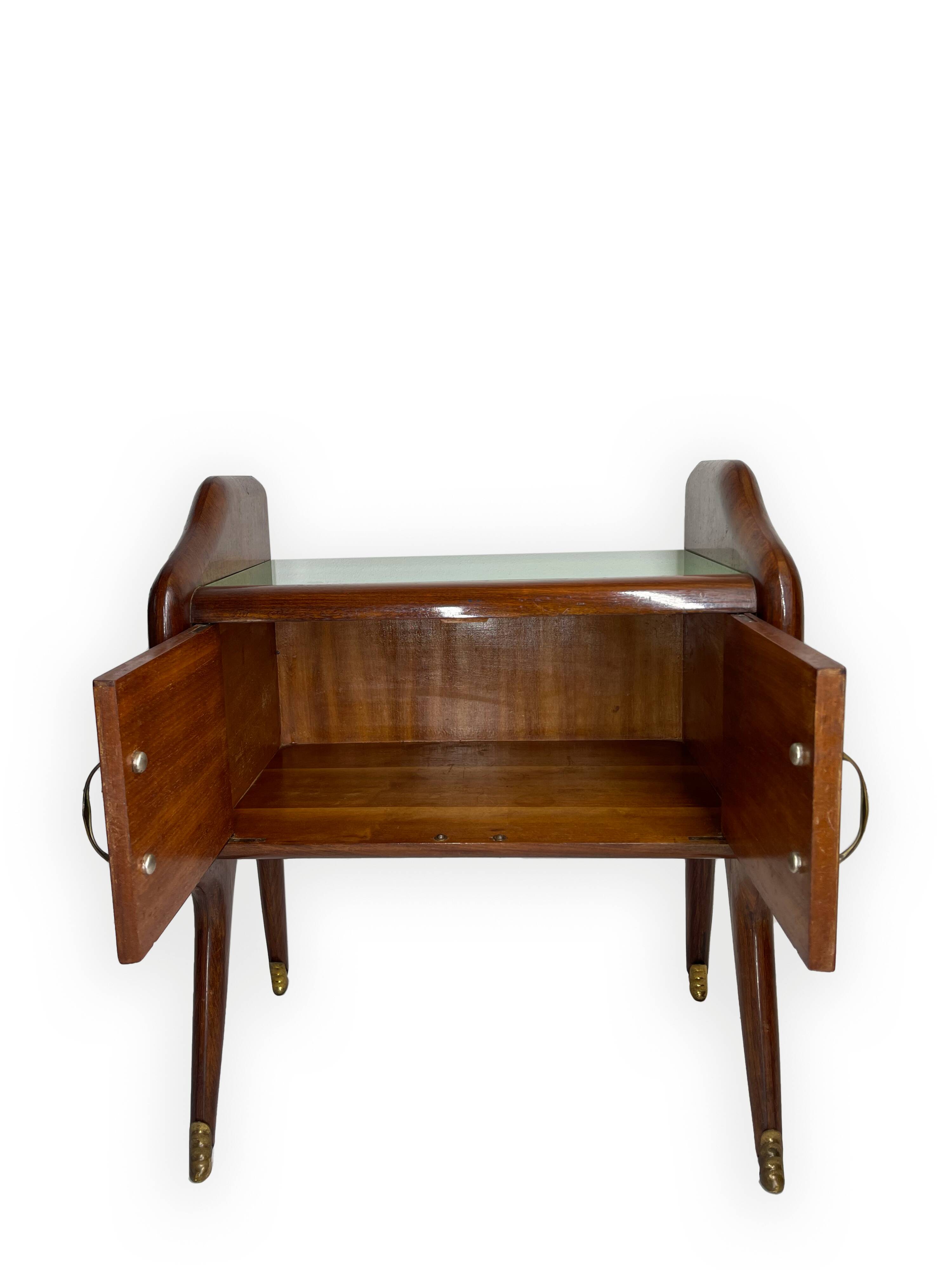 Table de chevet italienne du milieu du siècle