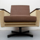 Fauteuil pivotant des années 1960 en mohair-velours