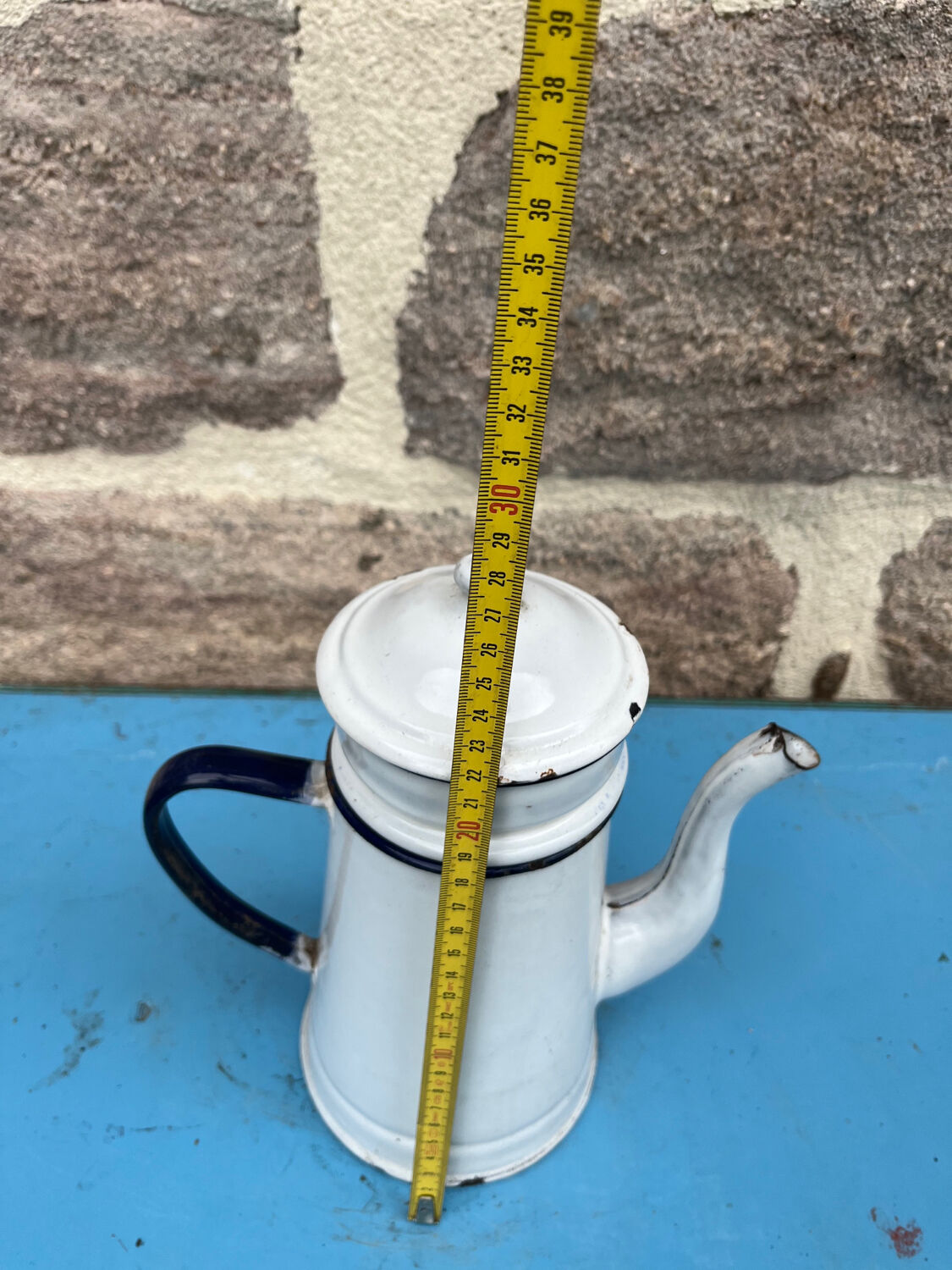 Enamelled coffee maker