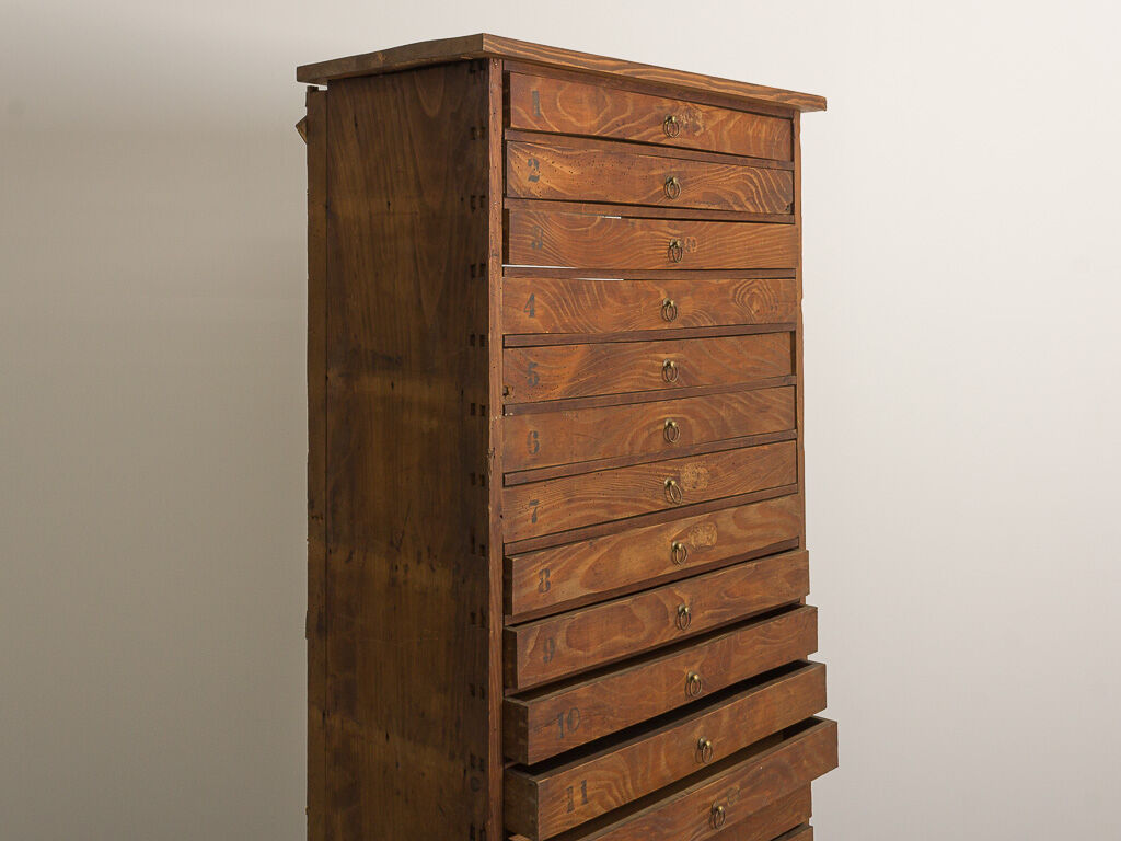 Solid wood column equipped with 20 drawers