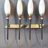 Large pair of 2-light torchiere wall lights 1950/60 in black metal and gilded brass.