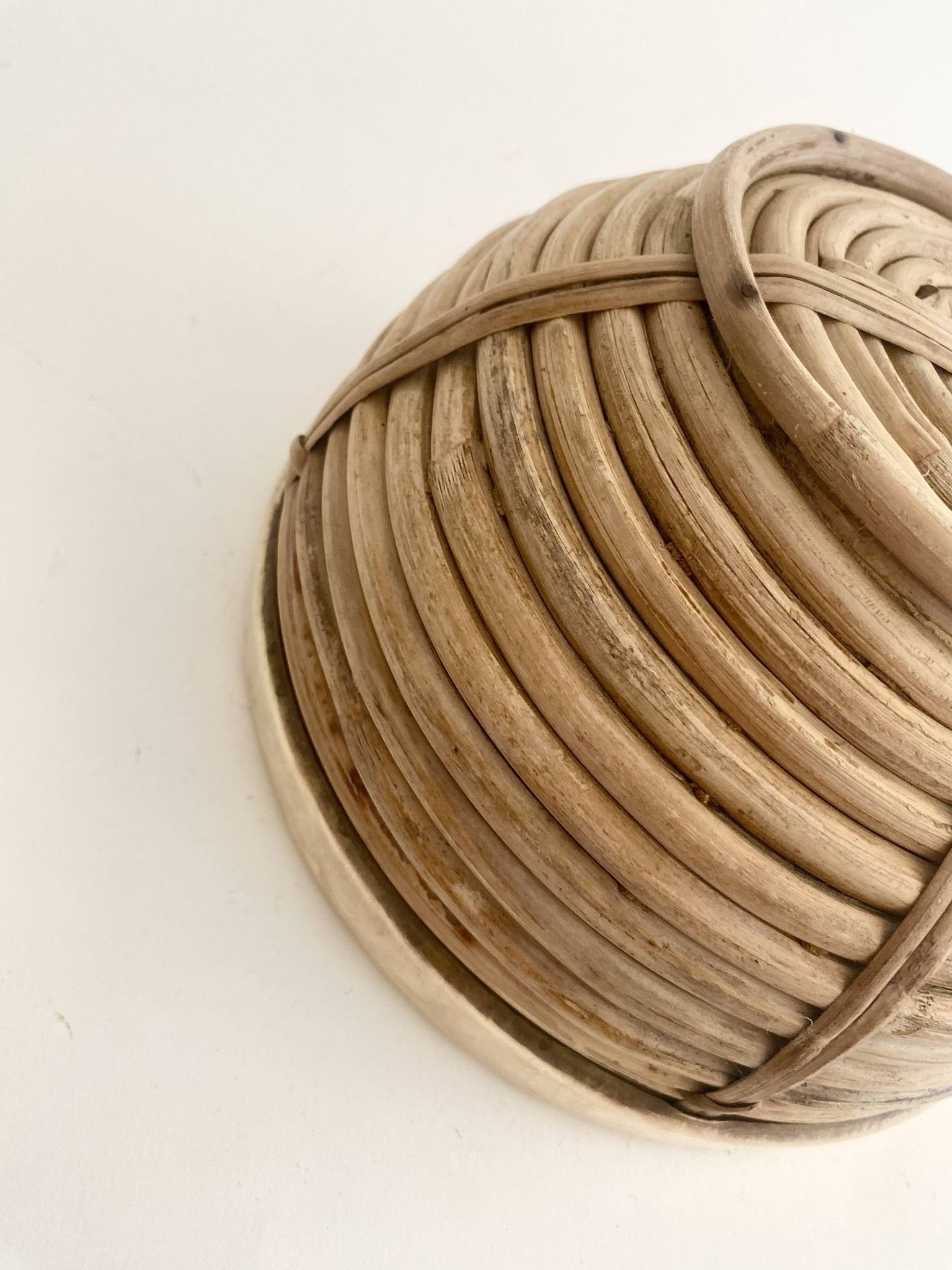 Rattan basket with brass rim 70-80