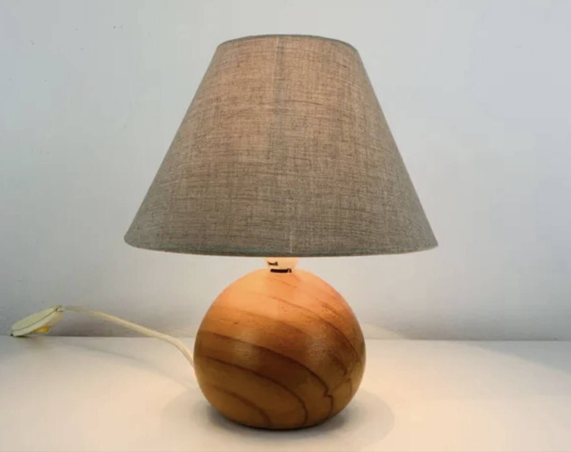 80s pine ball lamp
