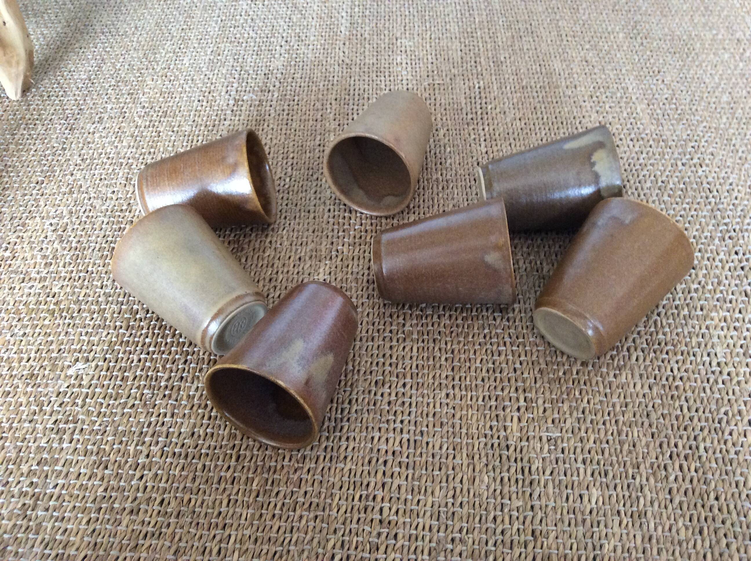 7 stoneware coffee cups