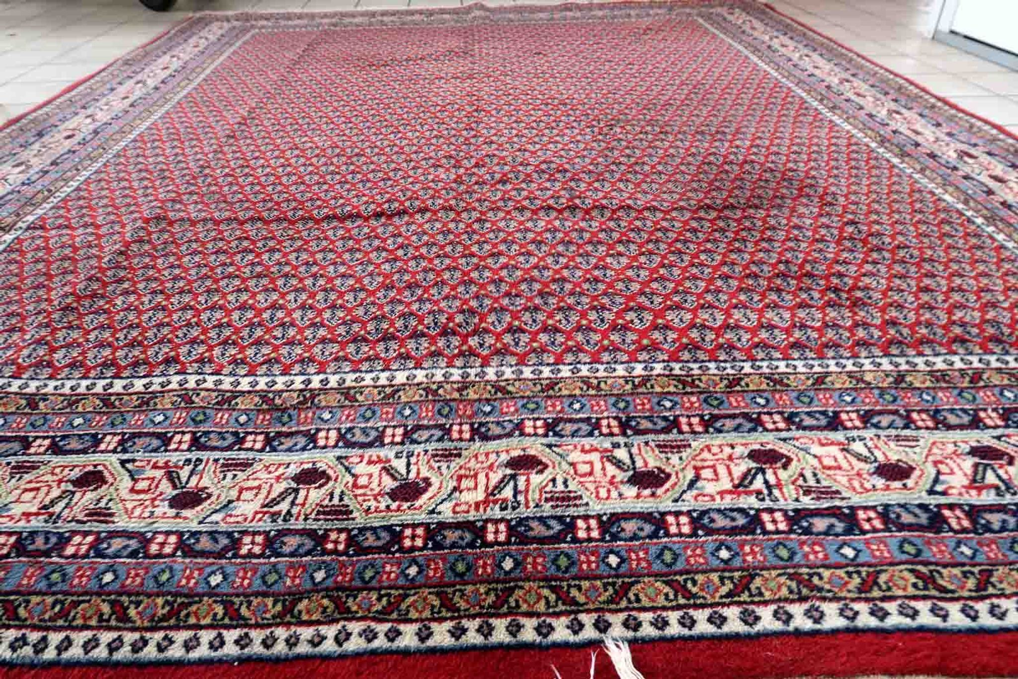 Handmade indian indian vintage rug 204cm x 252cm 1970s