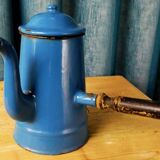Chocolatière en tôle émaillée bleu