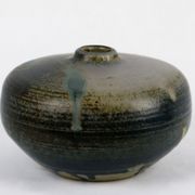 Basil vase in sandstone 1980
