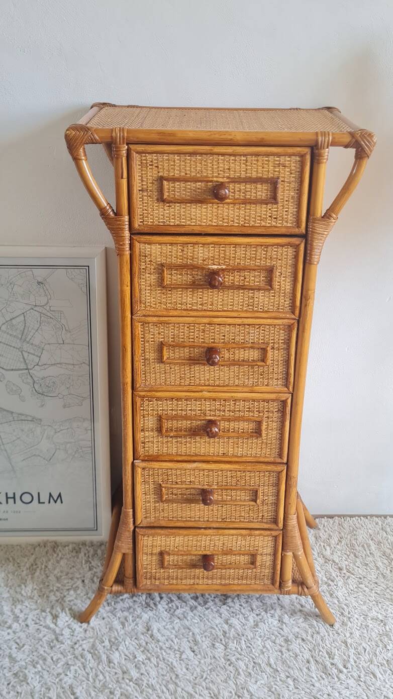 Rattan chest of drawers from the 1970s.