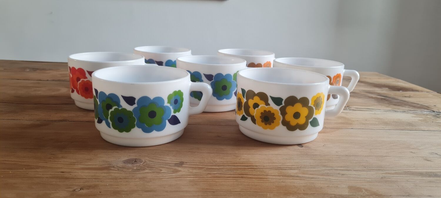 Set of seven arcopal coffee cups