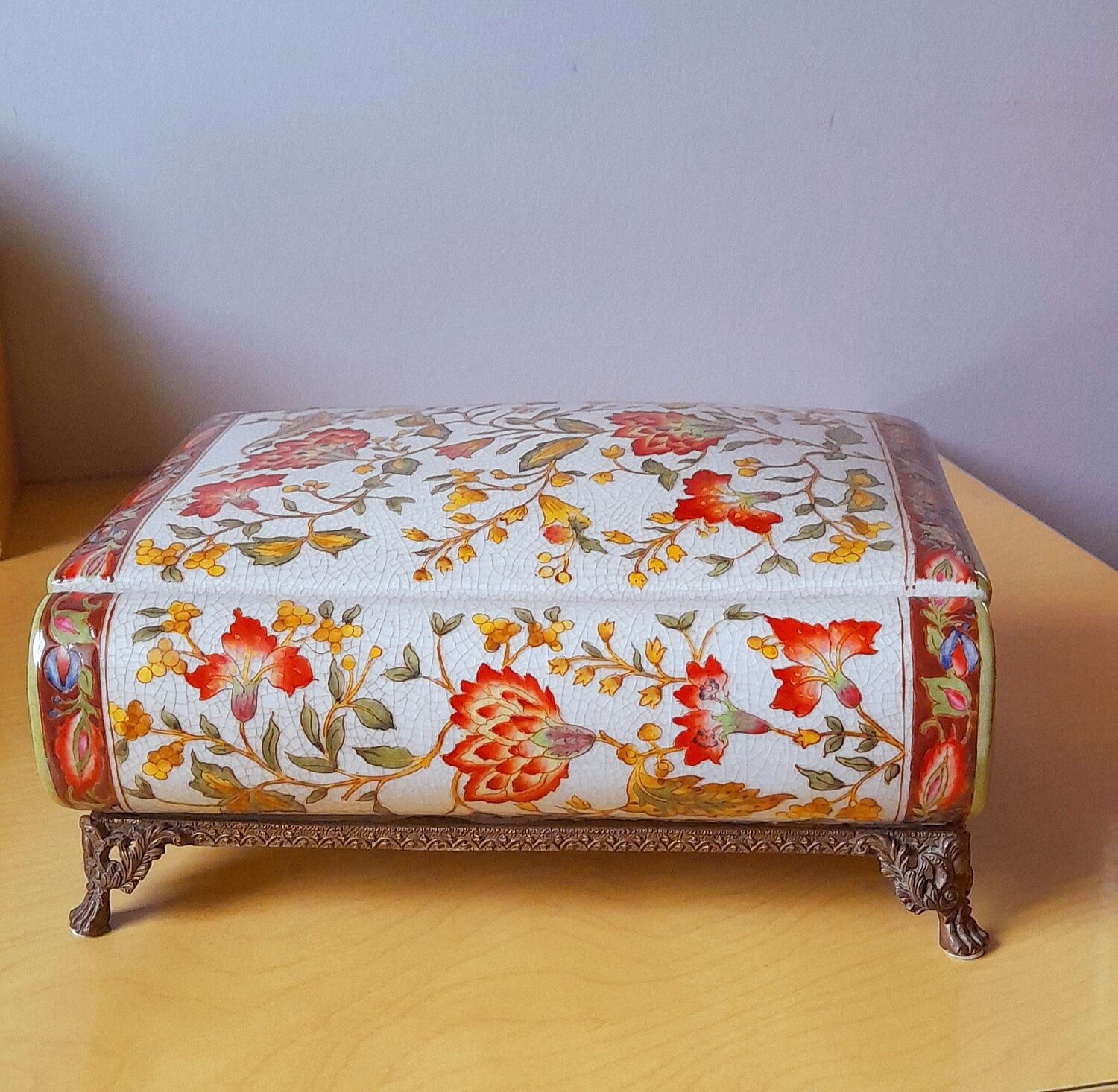 Porcelain box on claw feet