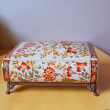 Porcelain box on claw feet