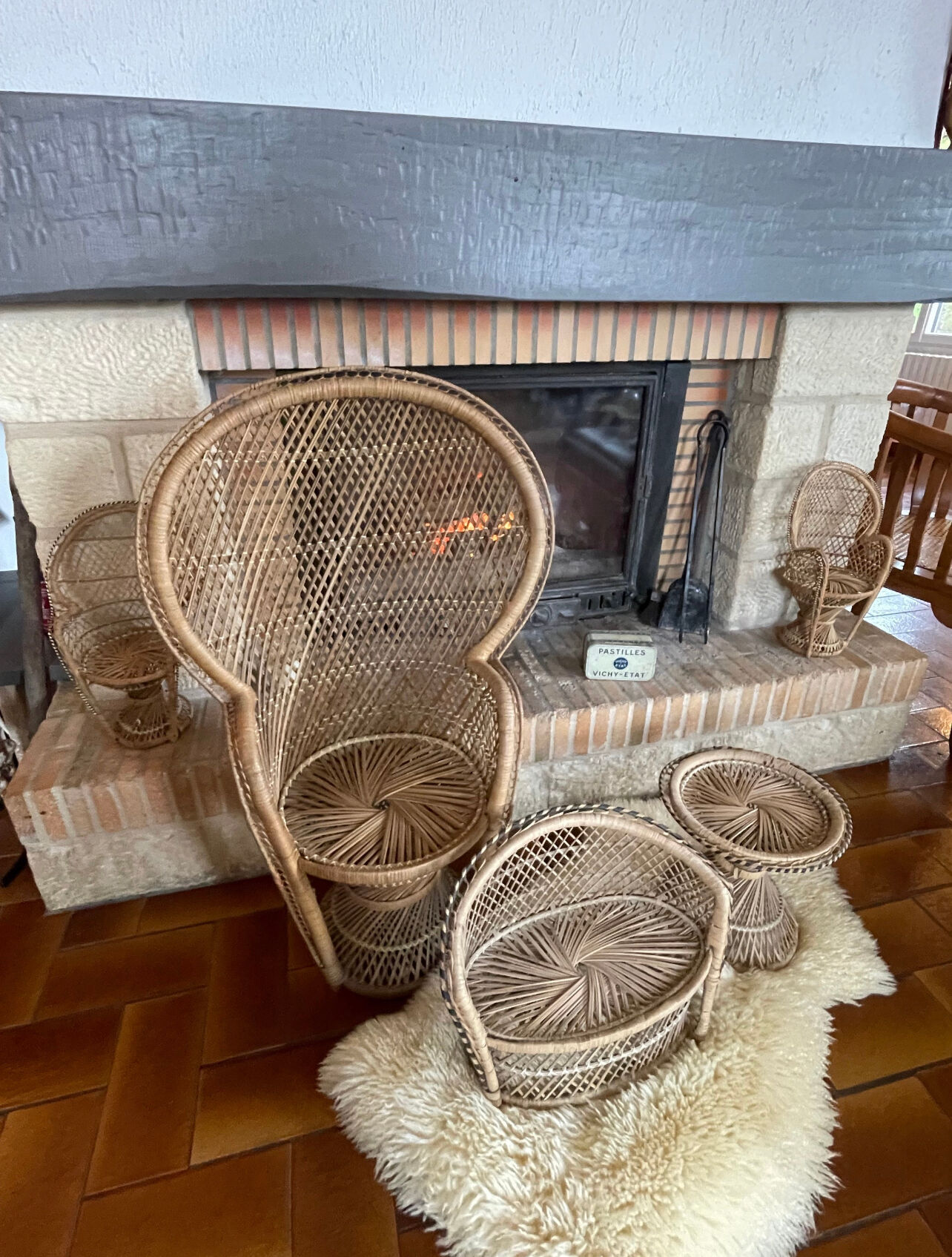 Emmanuelle armchair (children's version)