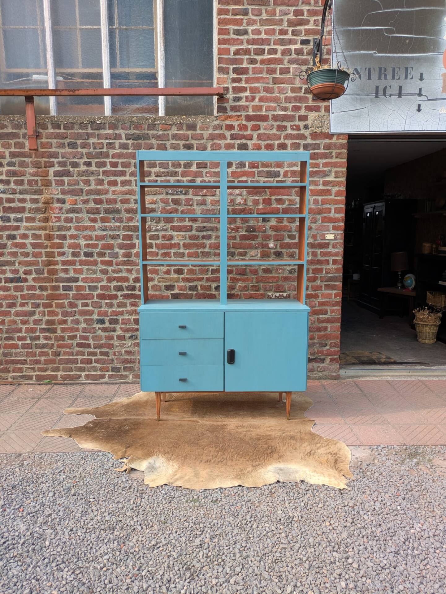 Buffet vintage peint