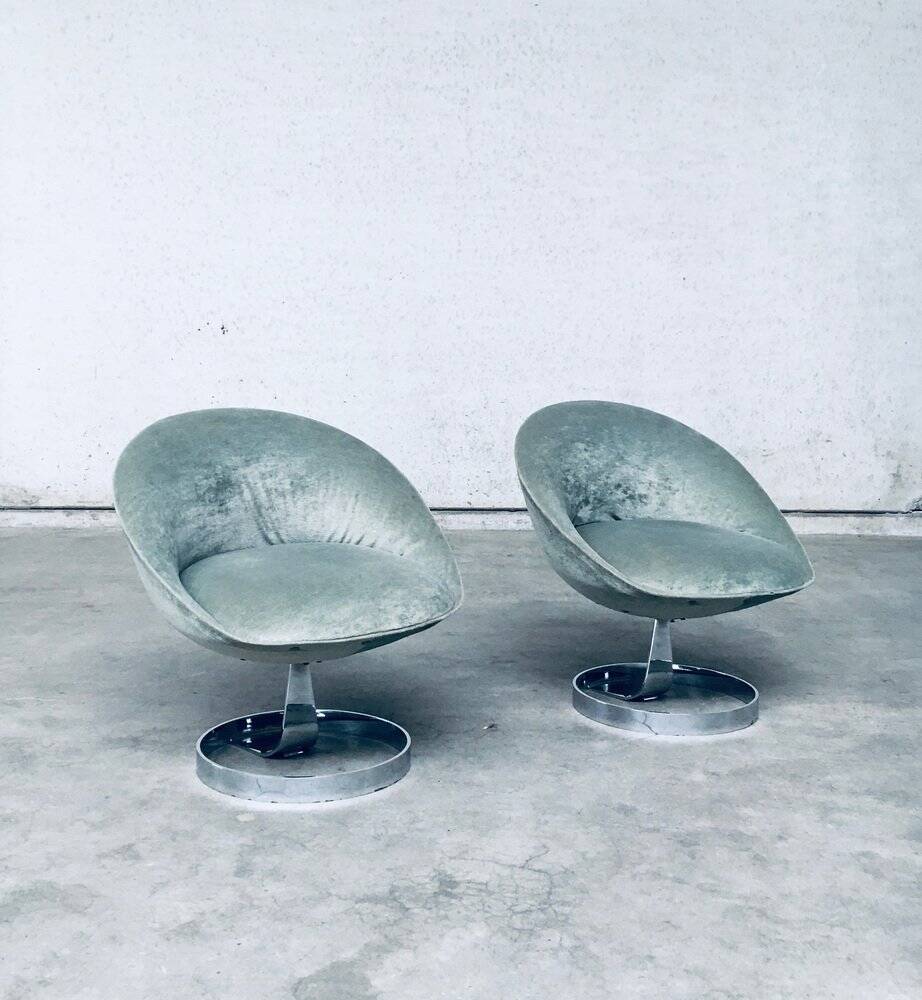 Set of Space Age Sphere Pod Lounge Chairs, France, 1960s