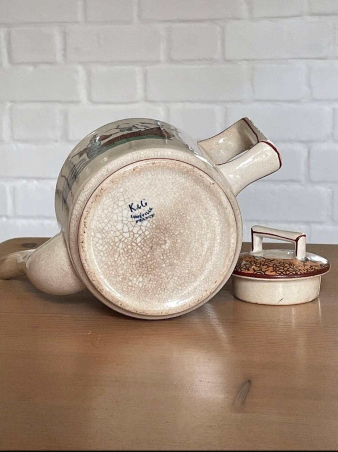 Old teapot with Asian decor K&G Luneville