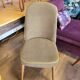 Chaise scandinave en velours côtelé kaki