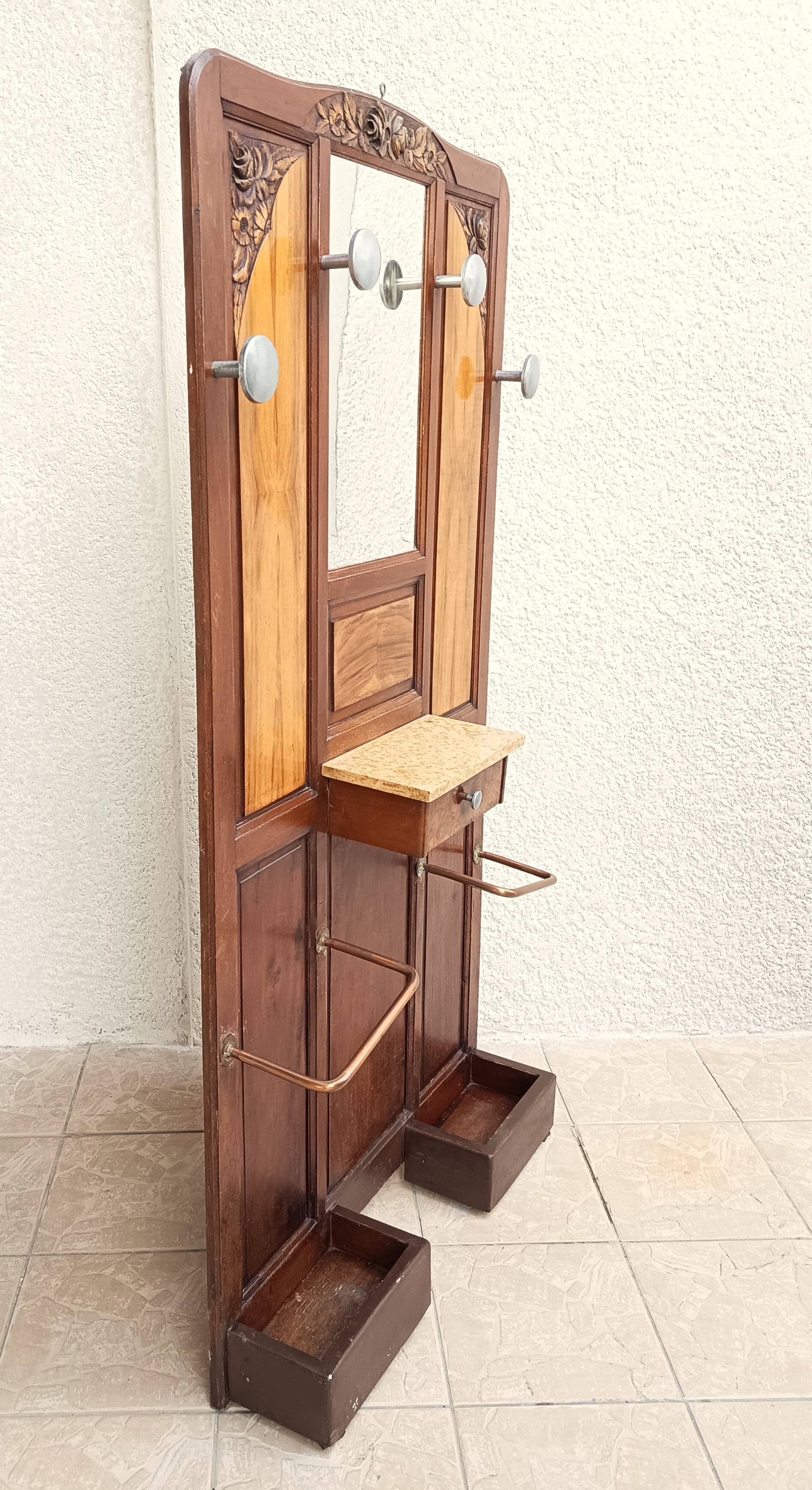 Art Deco Coat Rack in Walnut Burl
