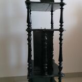 Black shelf 4 shelves on wheels