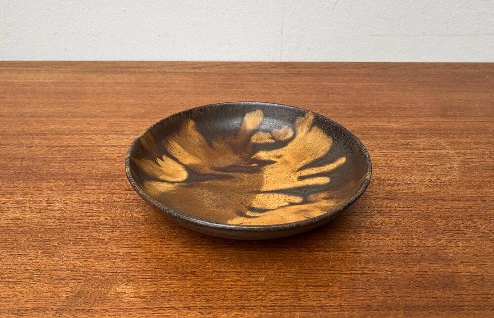 Mid-century German studio pottery bowl by Otto Wichmann, 1960s.