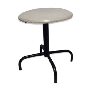 tabouret en fer