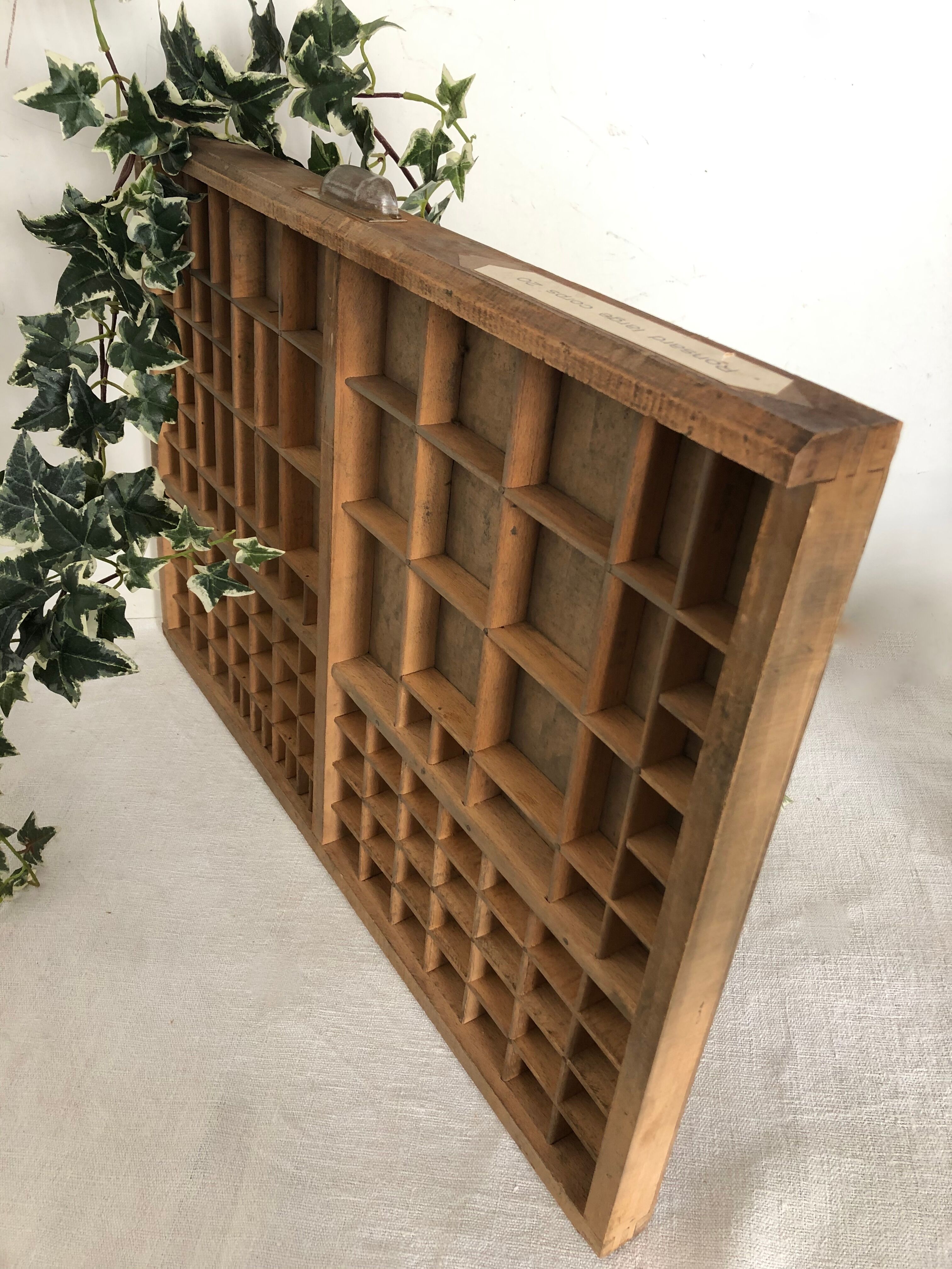 Former printing locker - Ronsart Large body 20