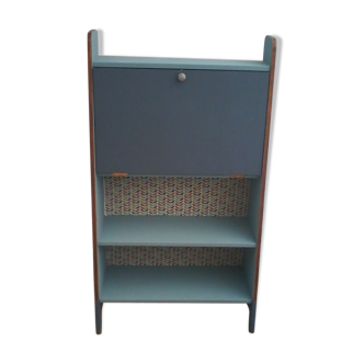 Revamped vintage Secretary