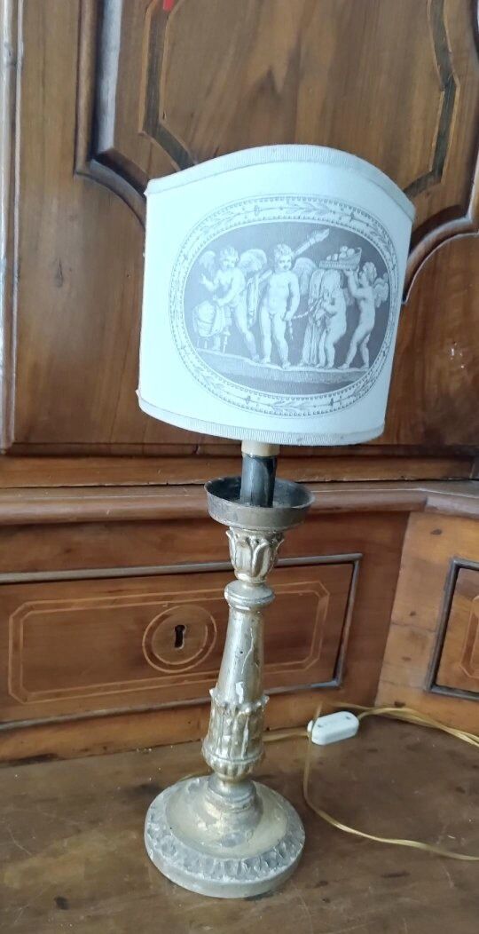 Chandelier électrique ancien en bois doré