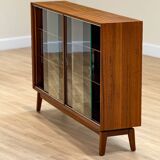 Display cabinet (by Minty)