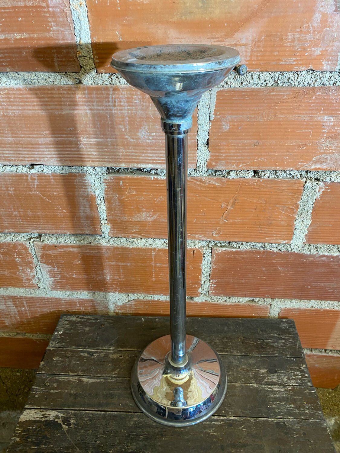 Tulip Footed Ashtray Chrome Metal Vintage 70s