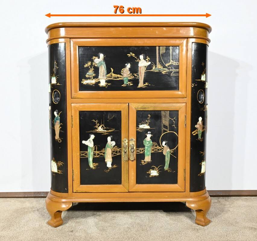 Asian Liquor Cabinet in Lacquered Wood, China – 1950
