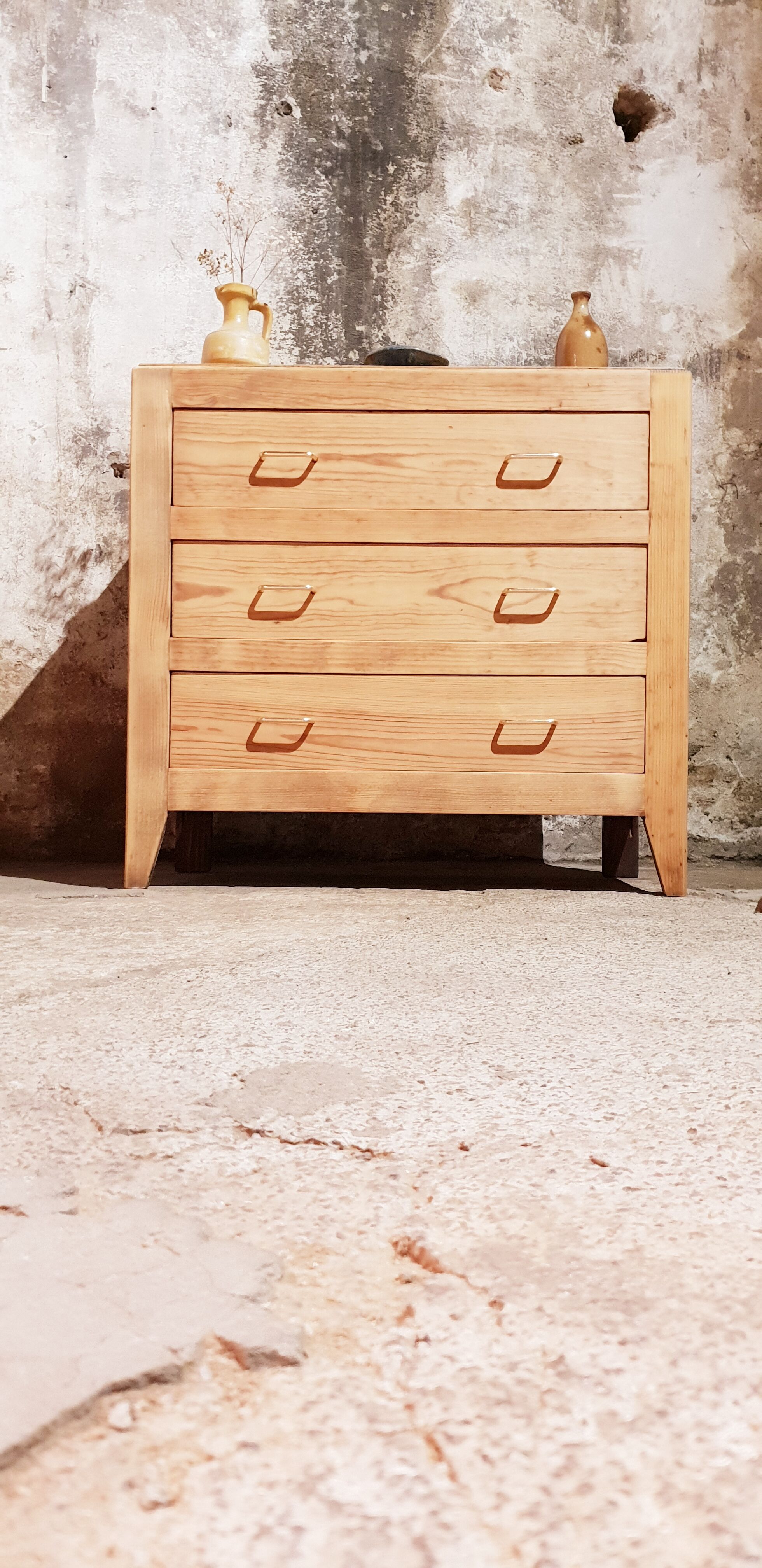 Commode vintage