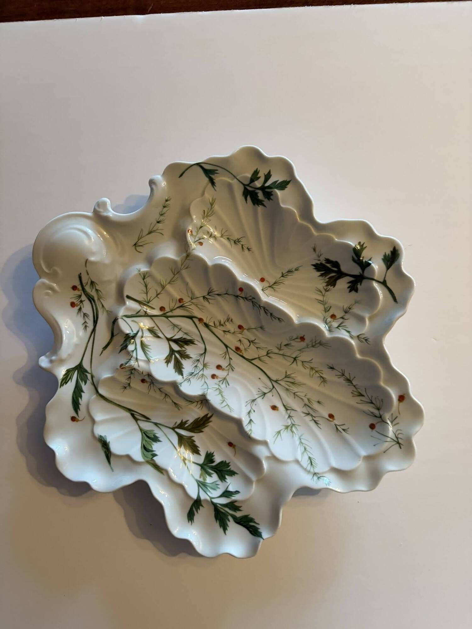 Limoges porcelain oyster plate BH, Art Nouveau botanical decoration.