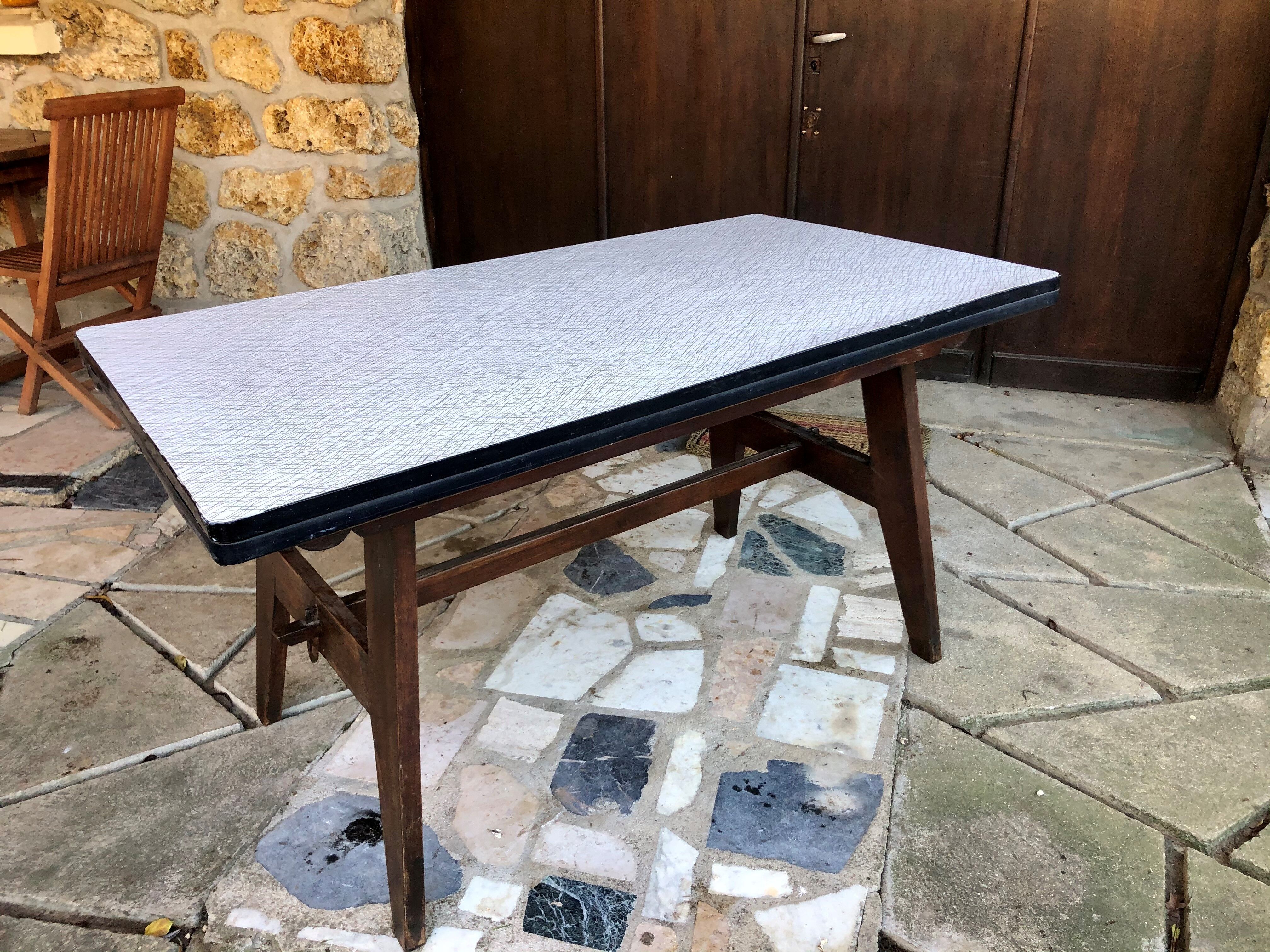 Modernist table "Reconstruction" from 1945 - 1955 by Renée Gabriel: furniture for disaster victims