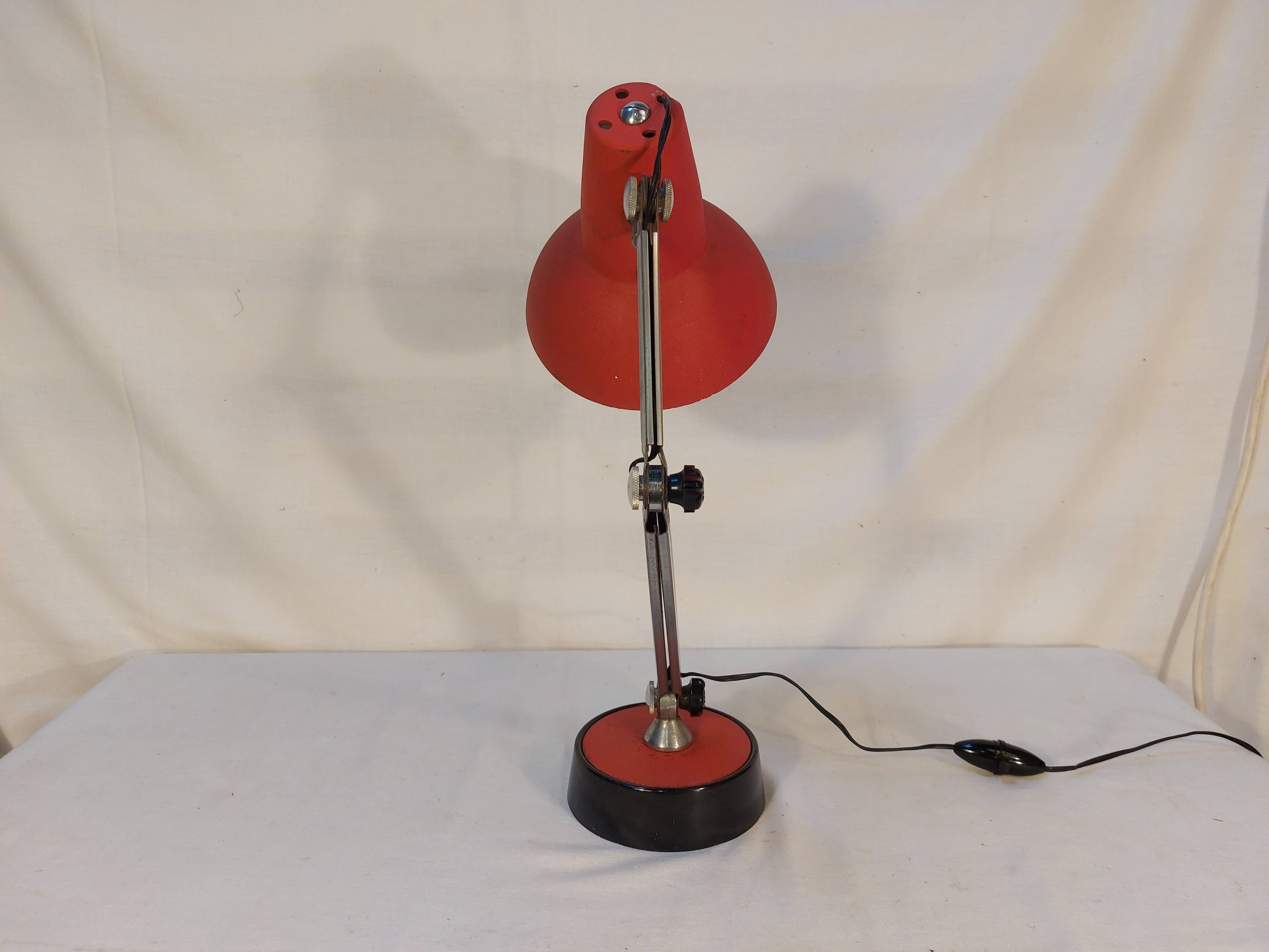 Vintage red articulated desk lamp - 70s/80s