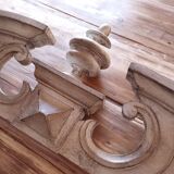 Shabby chic patina pediment