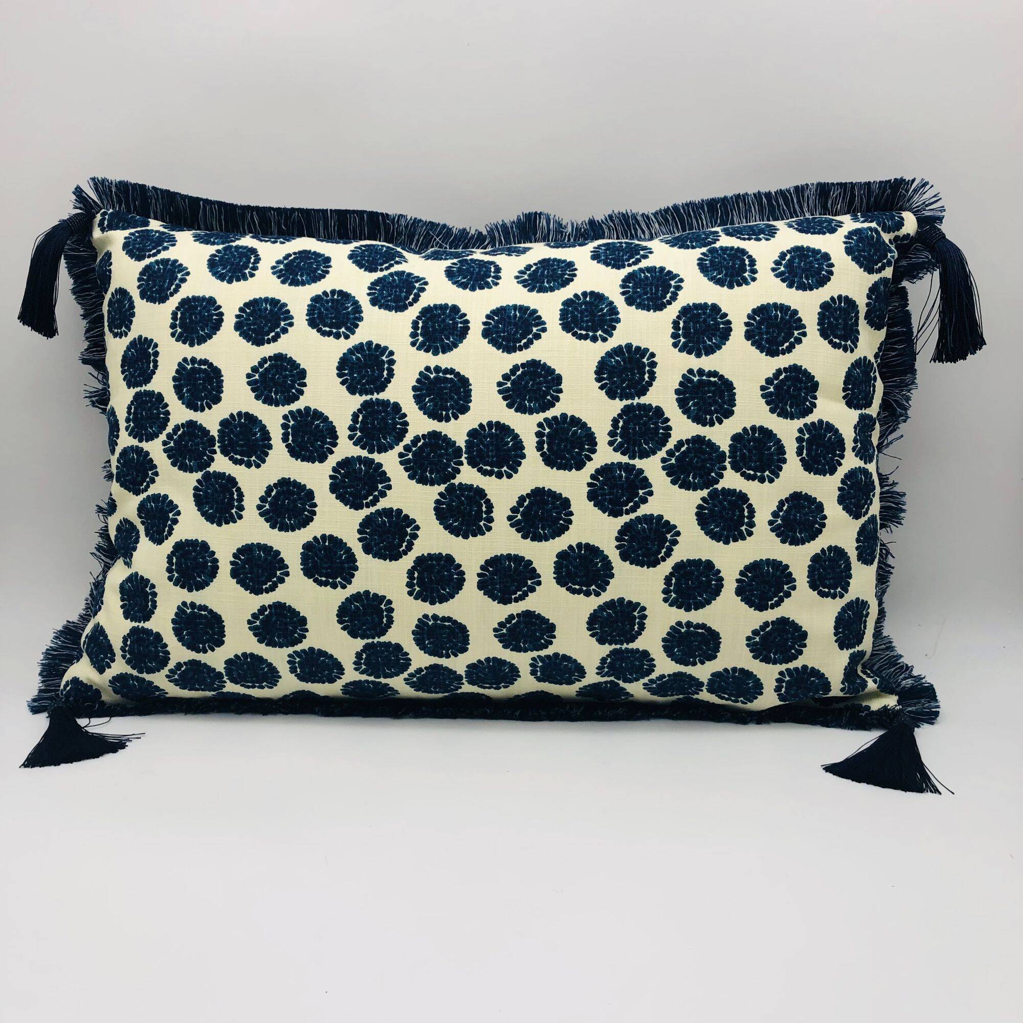 Rectangular cushion, cover and insert. Model "ERICA".