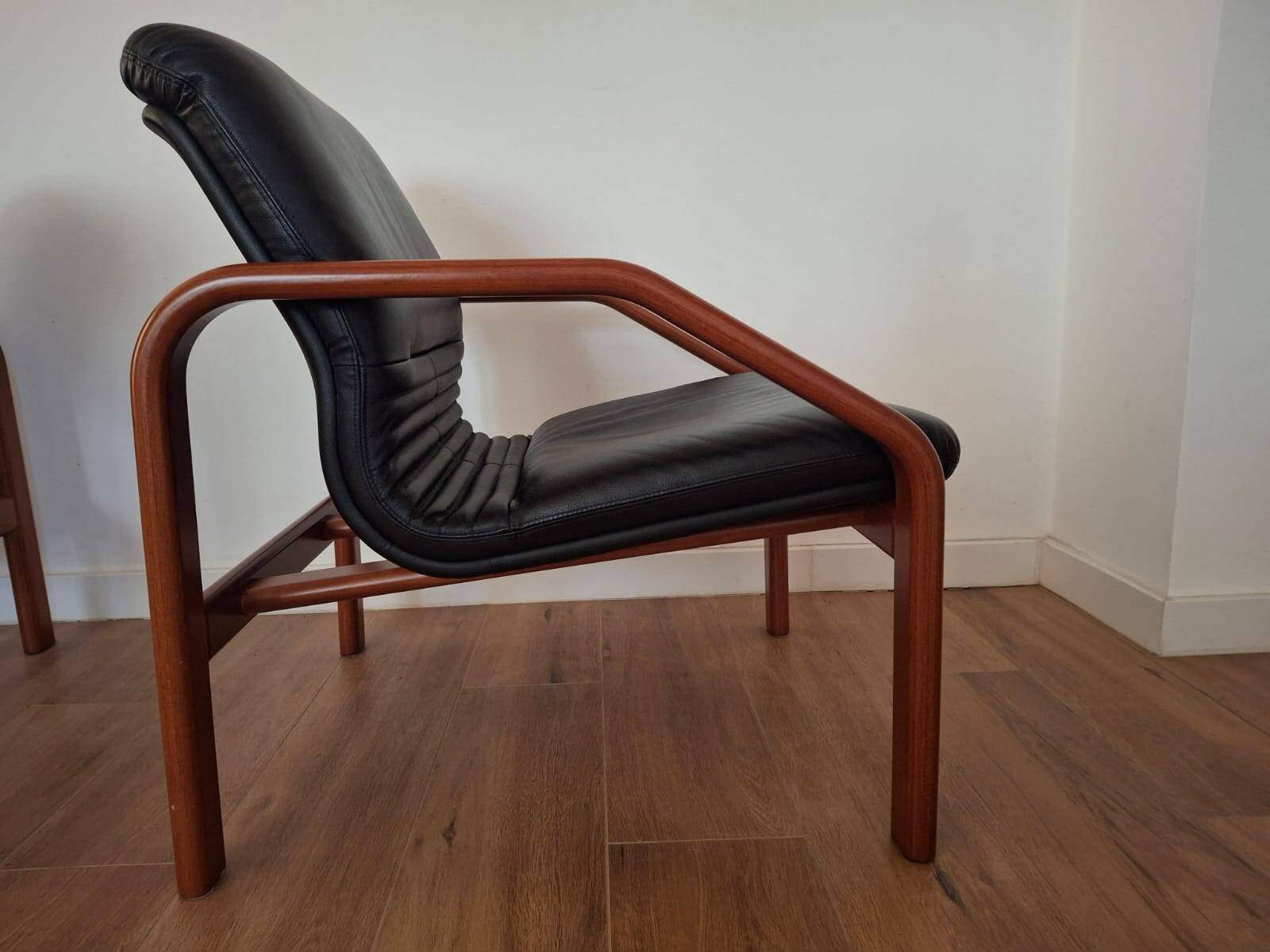 Pair of armchairs Italy 90s