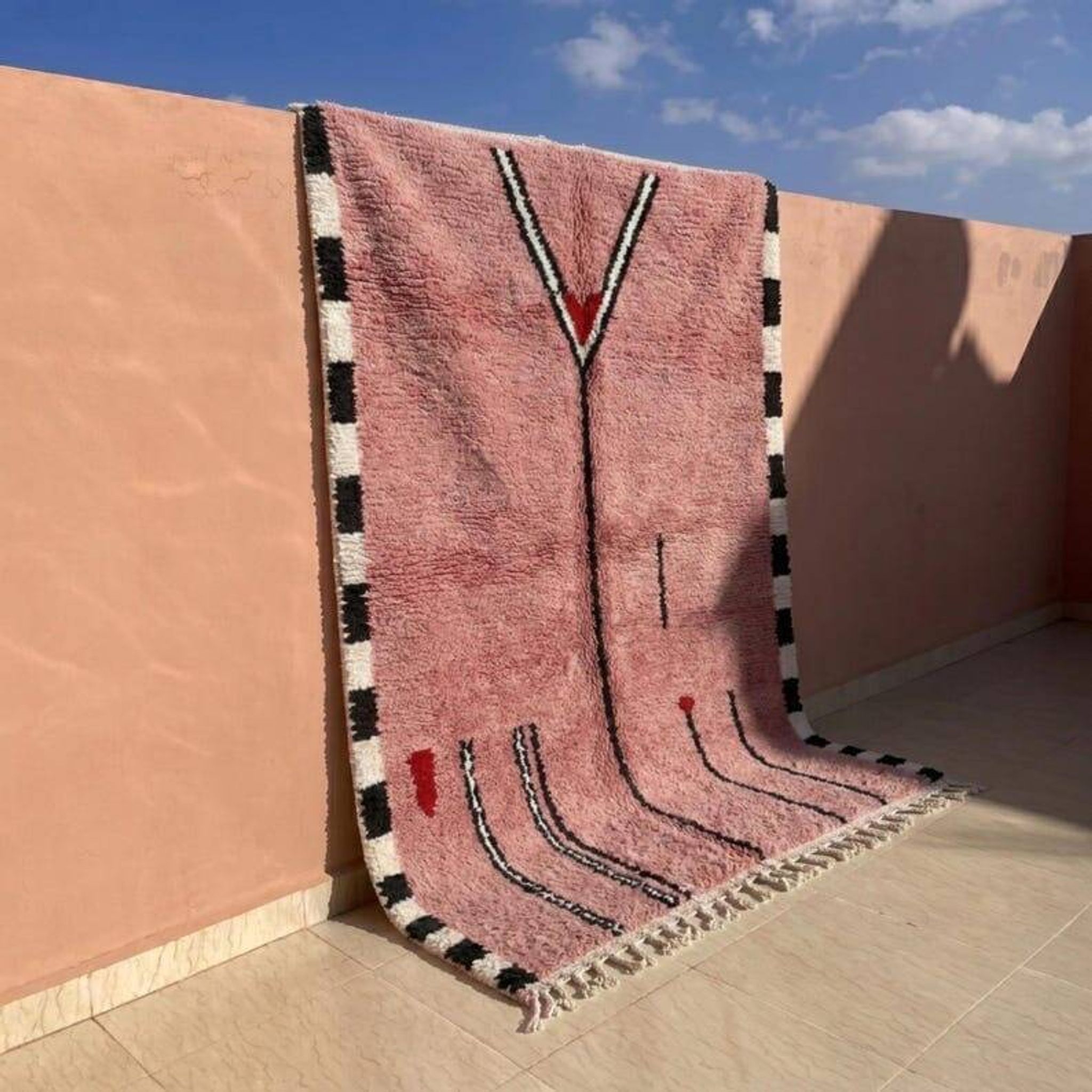 Tapis en laine naturelle tissé main traditionnelle artisanale 2/3 m