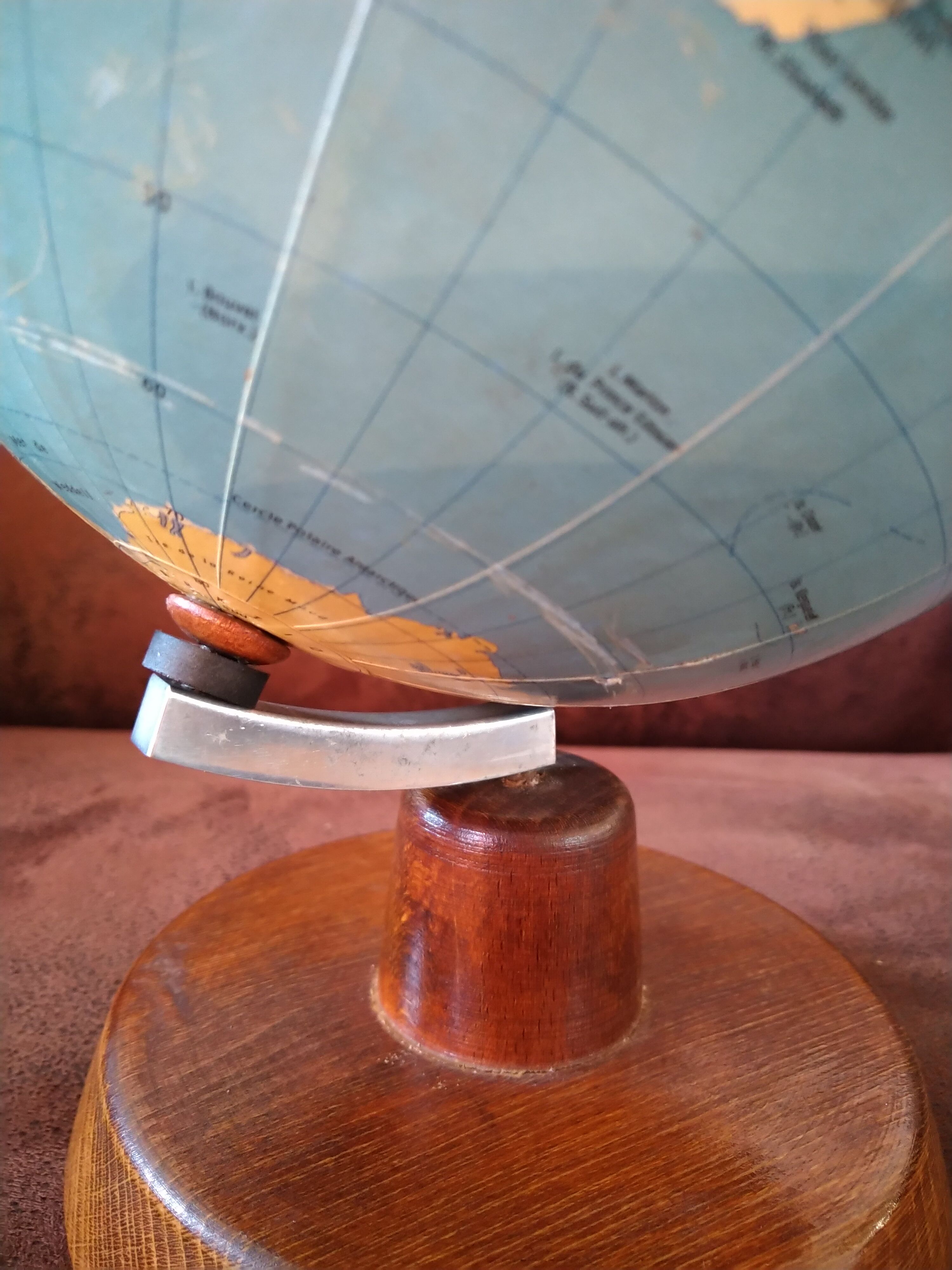 vintage leiz globe
