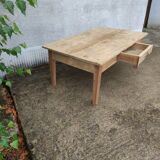 Coffee farmhouse table