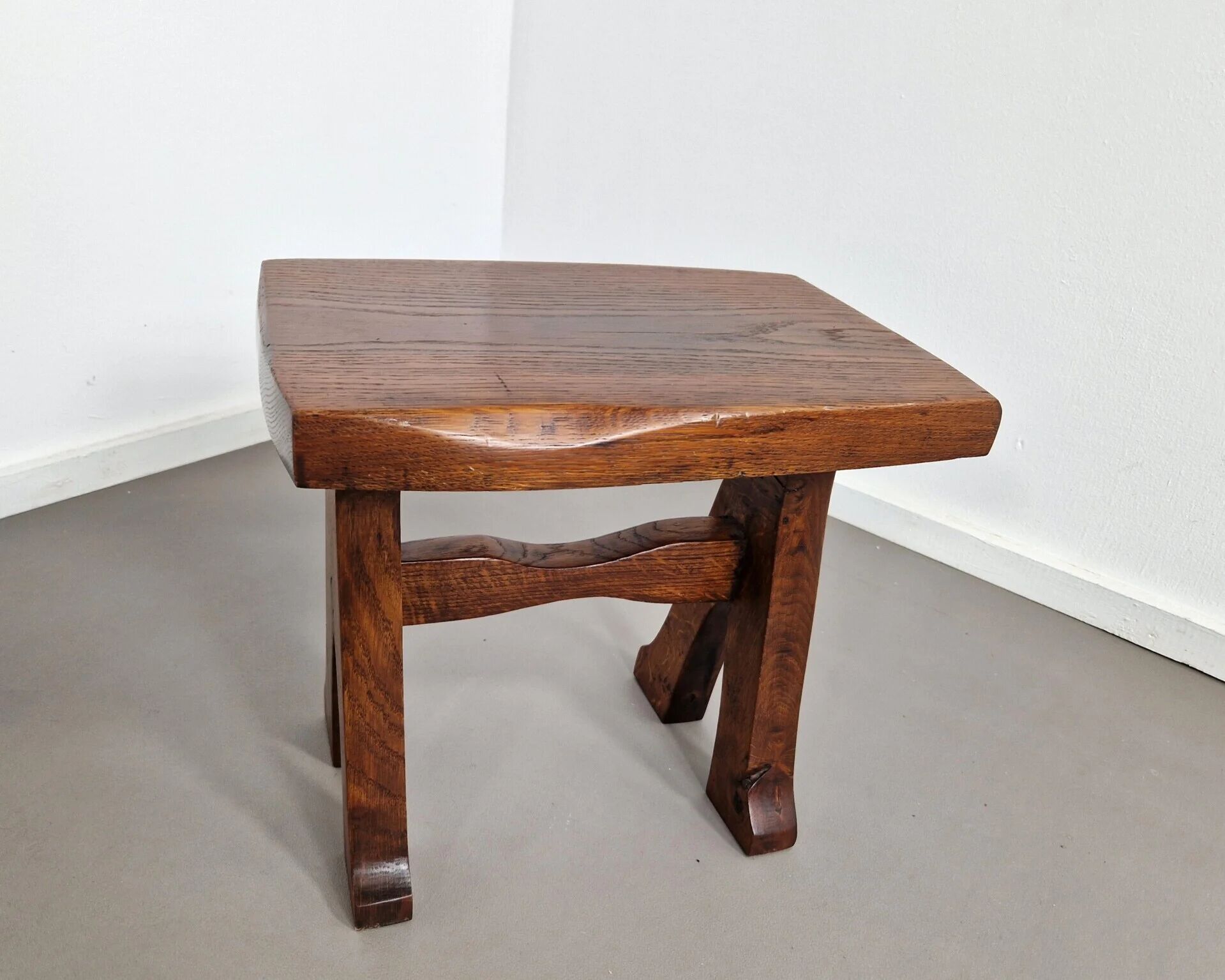 Tabouret en chêne | France années 1960