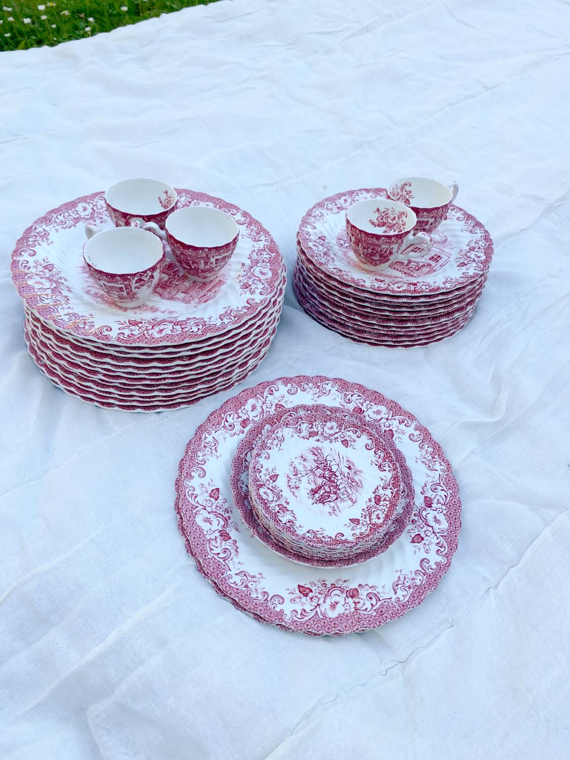 Lot of rare English tableware