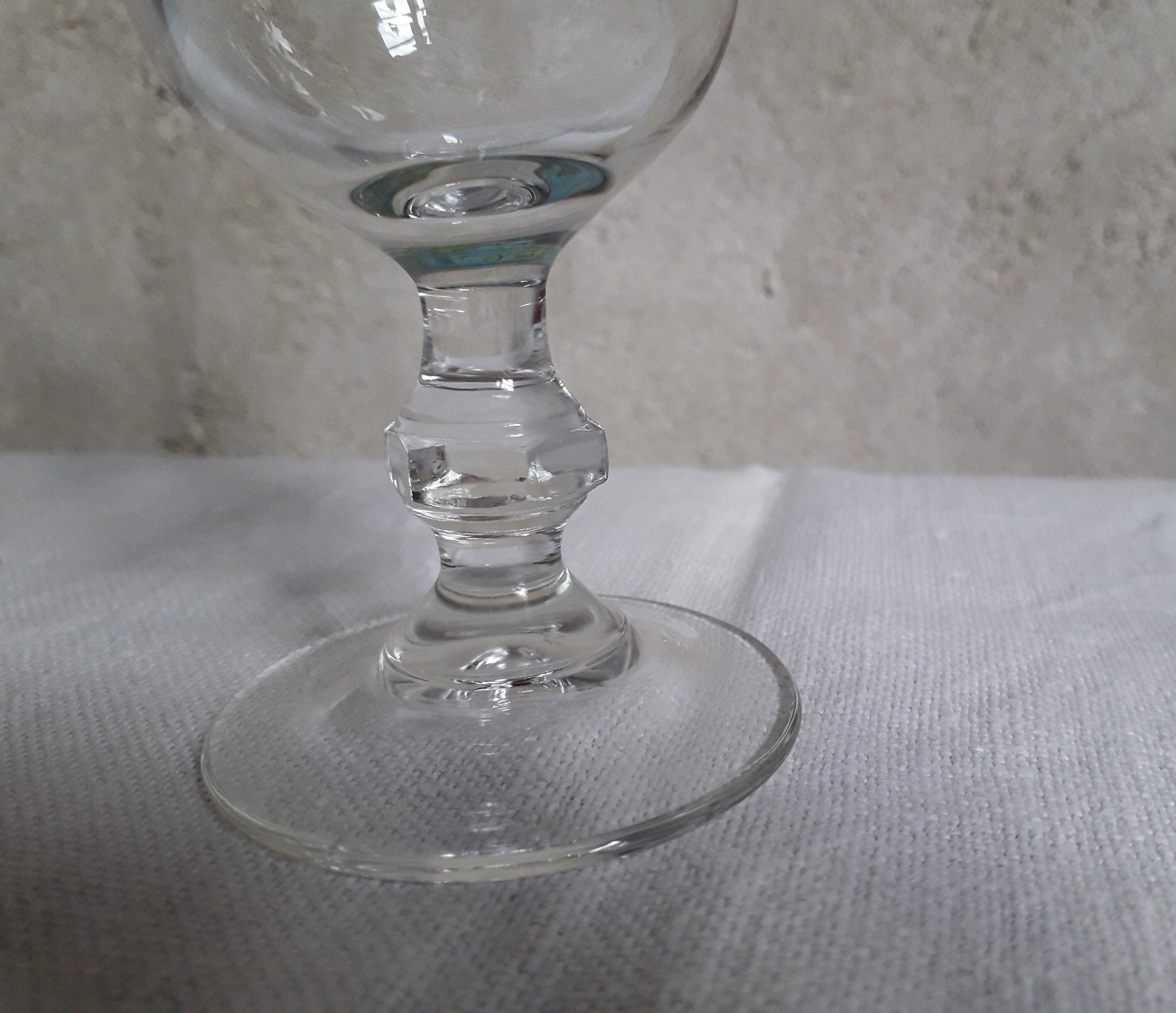 Lot of 9 vintage Myosotis model champagne flutes