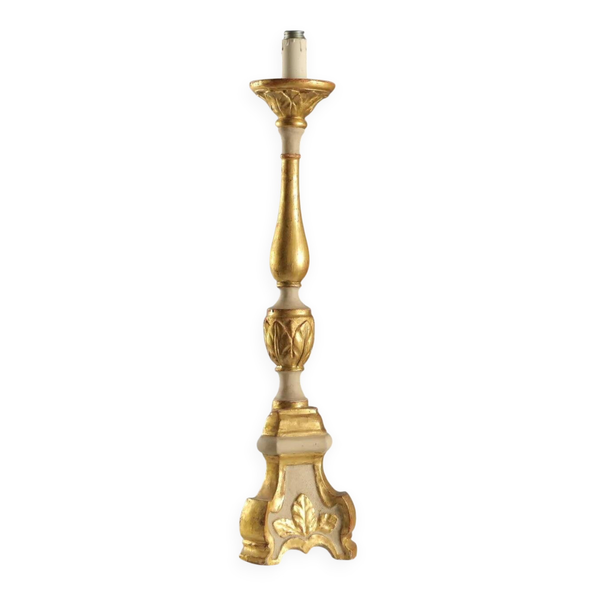 Candélabre ancien en bois sculpté et doré, Italie, XIXe siècle