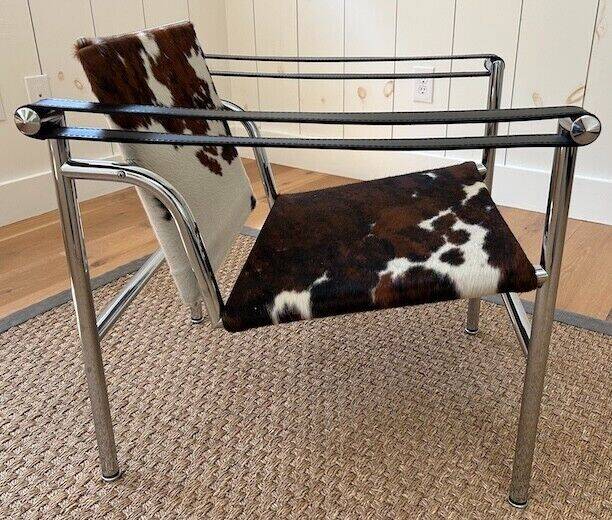 Le Corbusier LC1 Scarf Armchair by Cassina