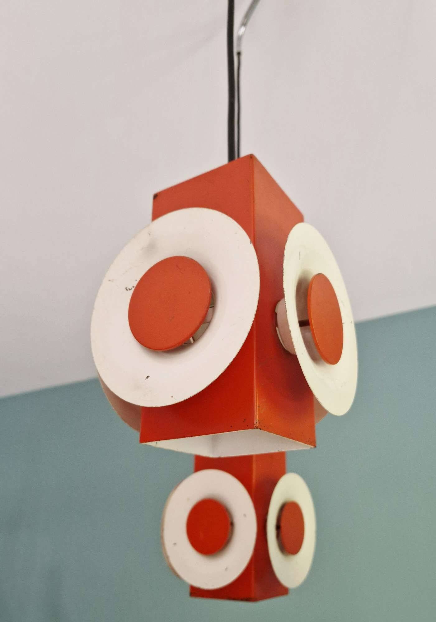 Space Age cascade chandelier in orange and white lacquered metal, RAAK, 1970
