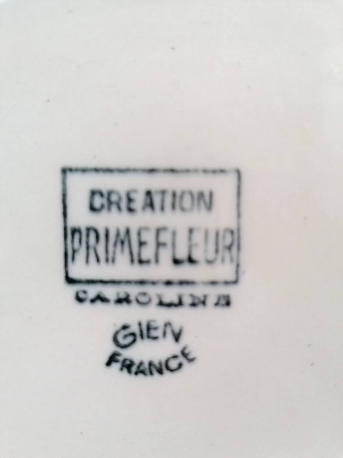 Two Gien primefleur bowls Carolina collection