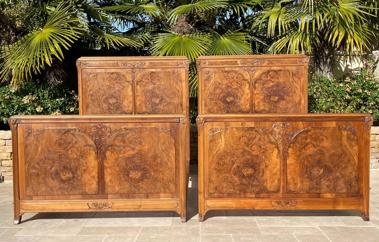 Paire de Lits Style Art Nouveau